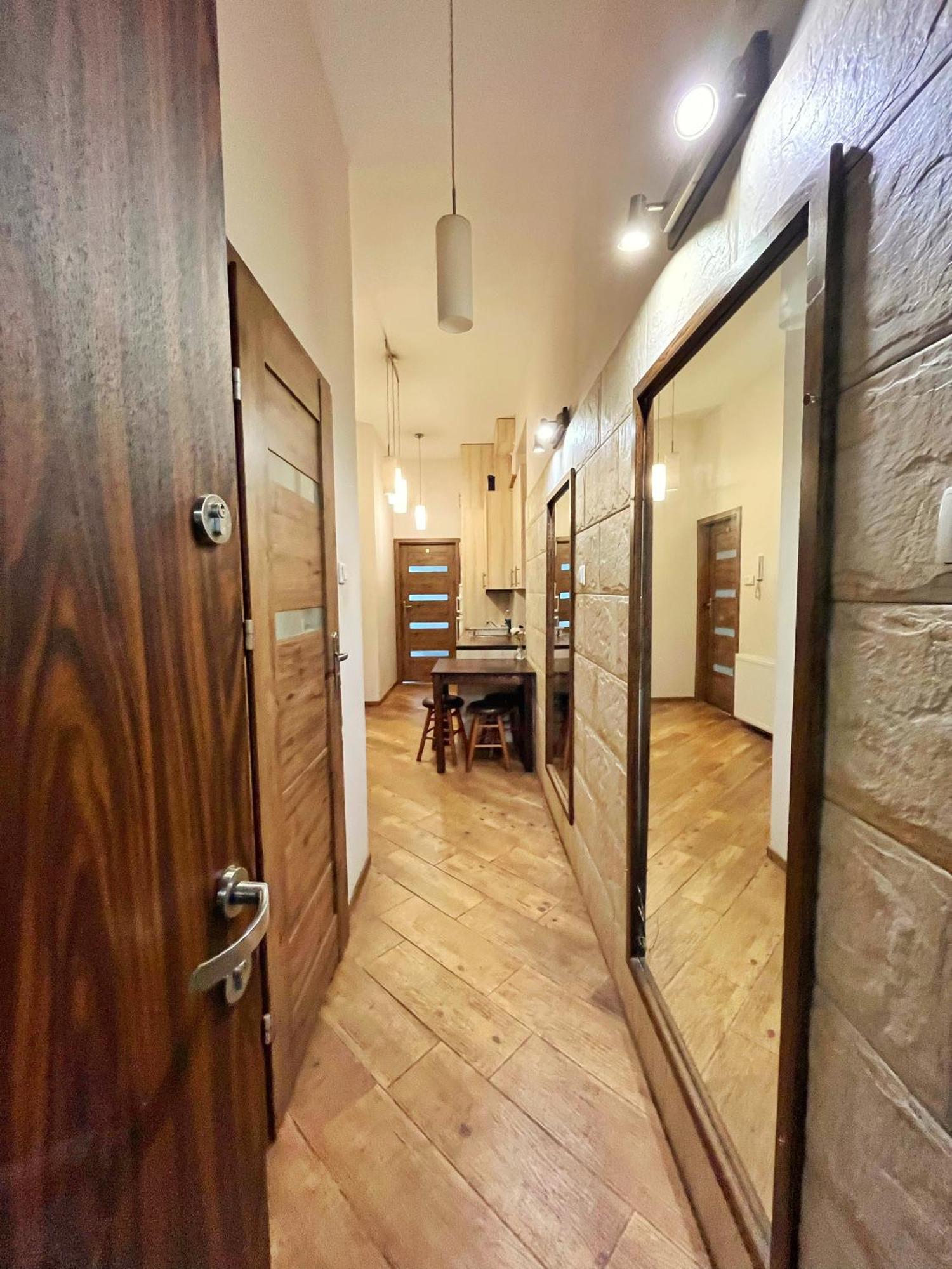 Cozy Rooms In Old Town And Wawel Krakow Bagian luar foto